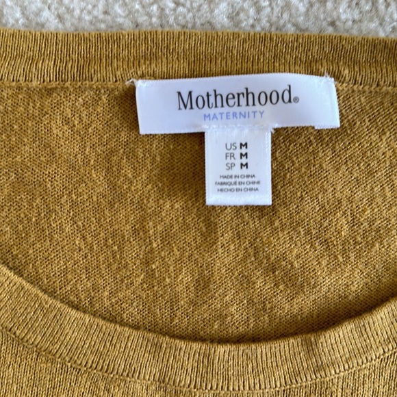 Lot of 5 maternity shirts - size medium - Picture 9 of 9